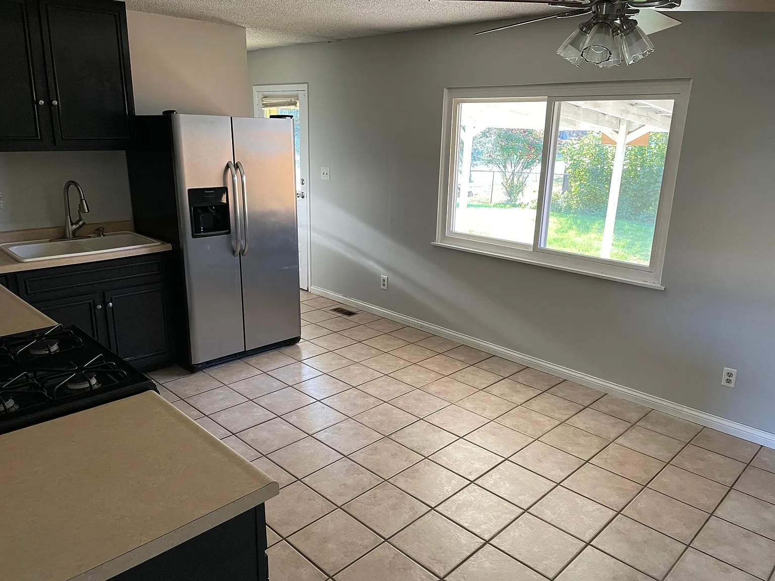 4 bed, 1428 sqft, $1,625 — Photo 3