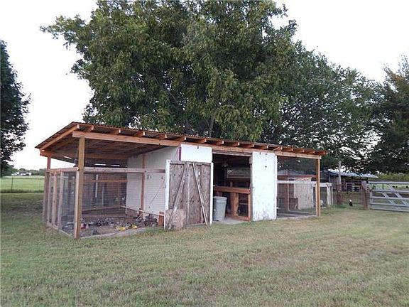 5th image of 8005 Fm 1565
