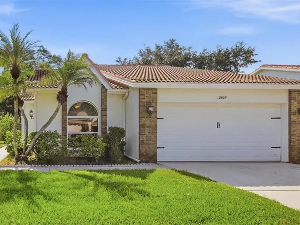5837 GARDEN LAKES DRIVE, BRADENTON, FL 34203