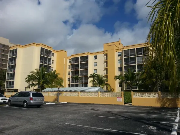 2935 NE 163rd St, North Miami Beach, FL