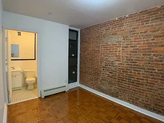 Rented by Bond New York | media 9