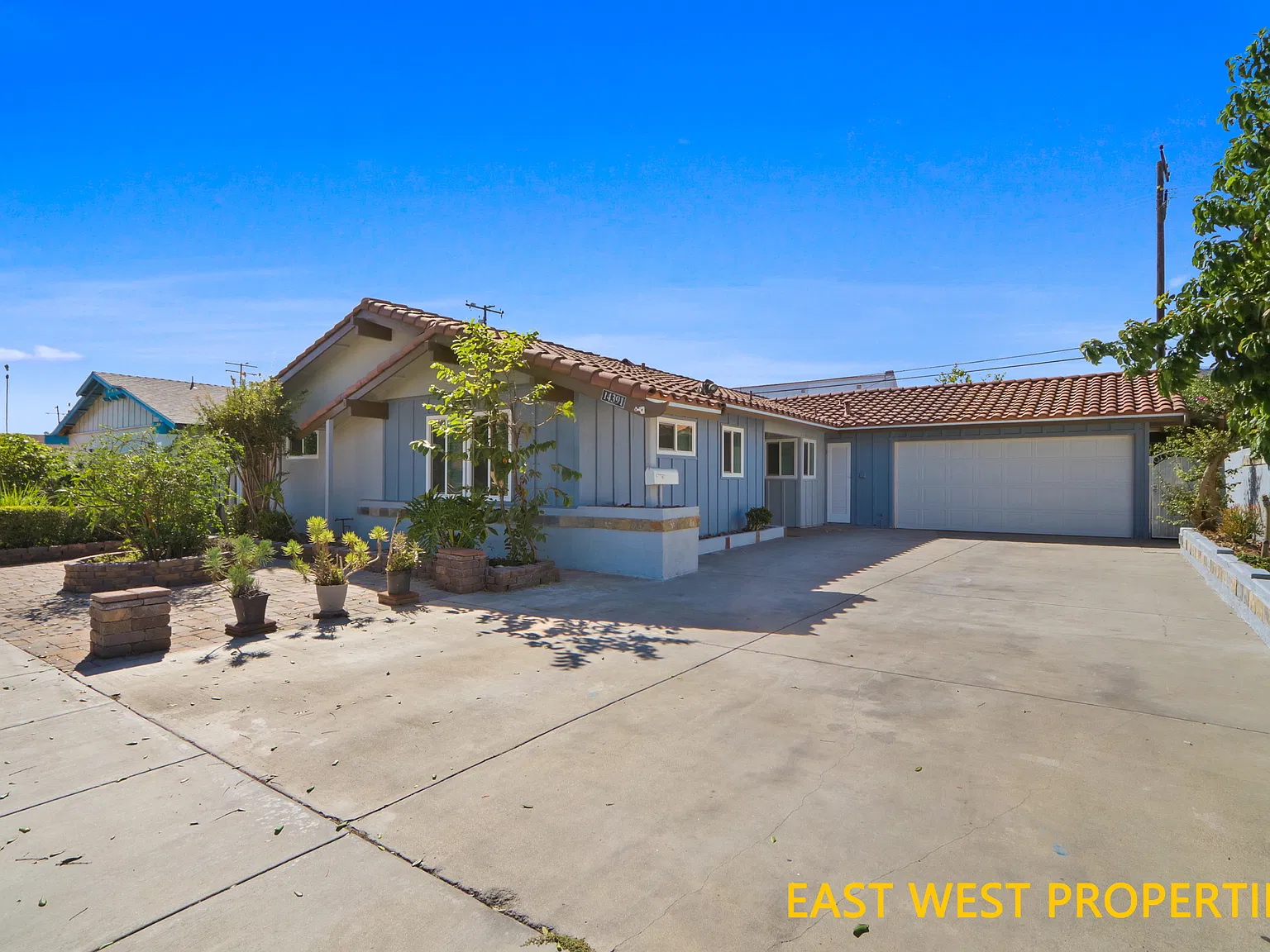 3 bed, 1700 sqft, $3,950 — Photo 2