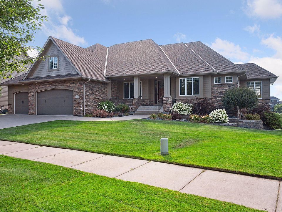 1st image of 2995 Aspen Lake Dr NE