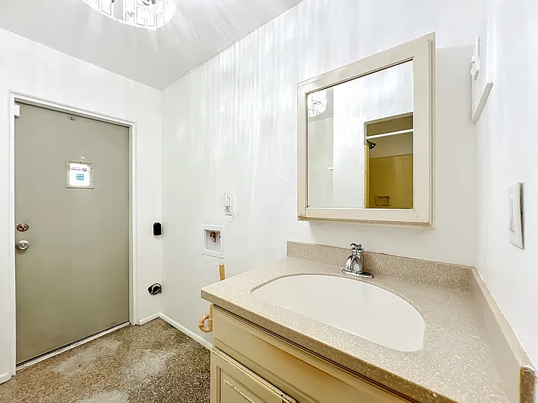5342 Adanson St — Photo 53