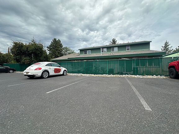 4th image of 1334 NE Purcell Blvd #8