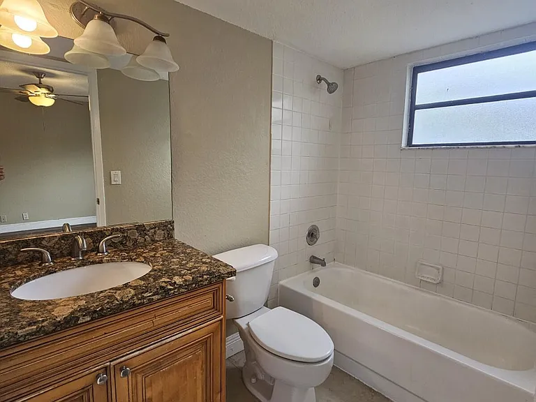 1561 Windorah Way #A — Photo 12