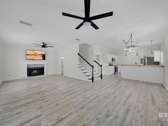 5th image of 20367 River Mill Dr