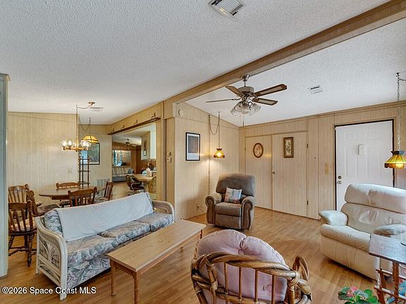 4th image of 1229 Iriquois Dr