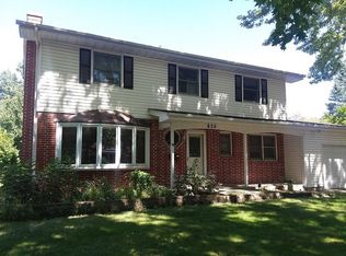 820 E Bloomington St, Iowa City, IA 52245