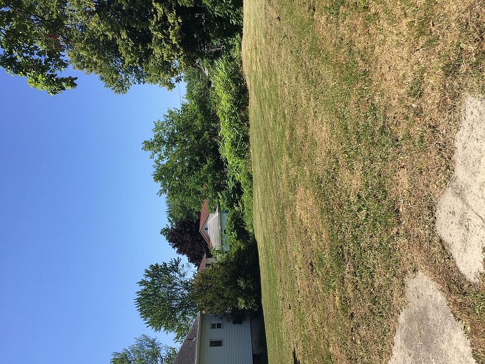 2nd image of 37 Mann Ave