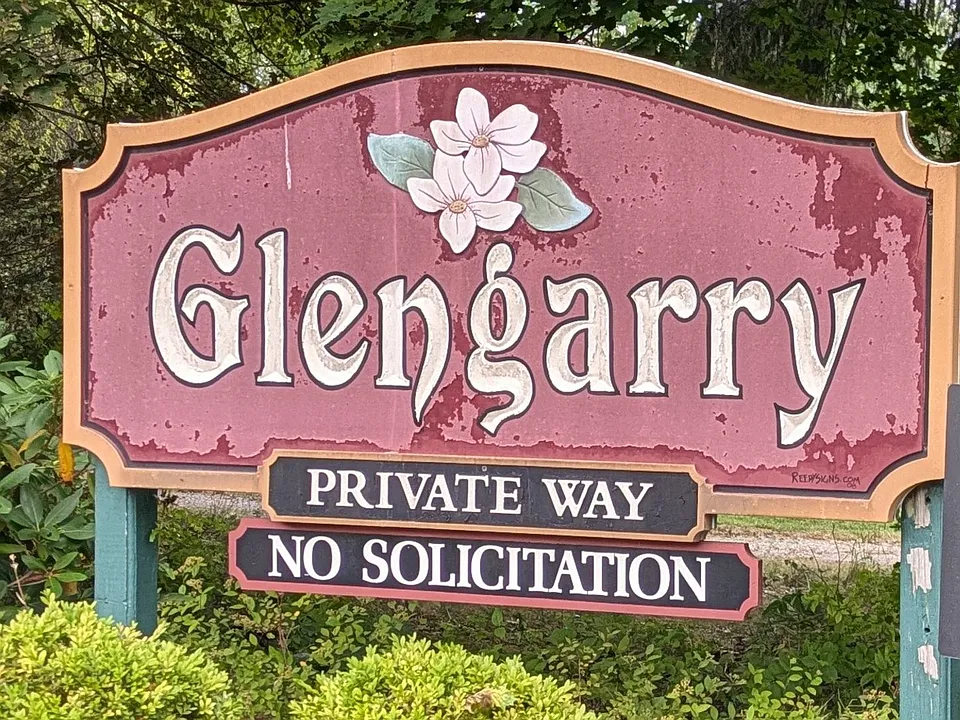 56 Glengarry Dr