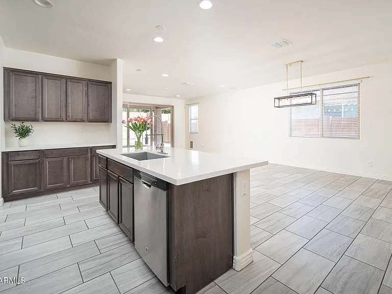 18338 W Getty Dr — Photo 7