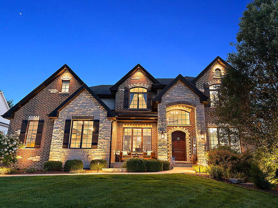 1st image of 9747 Dewey Cir