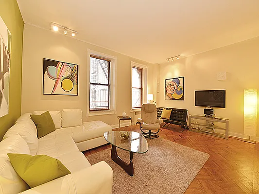 Rented by Cooper & Cooper Real Estate | media 27