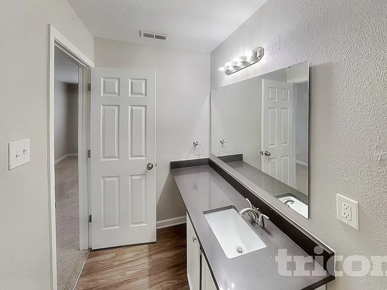 1362 Cadre Cir — Photo 9
