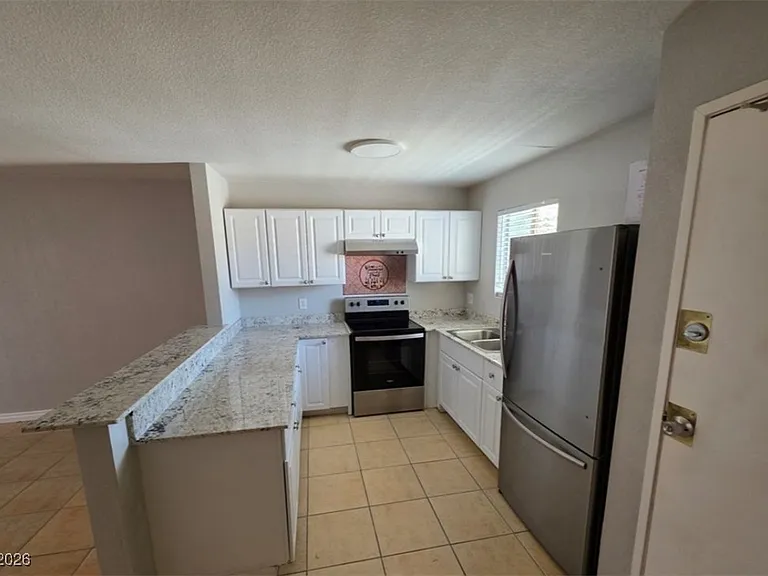 5440 Swenson St #18 — Photo 2