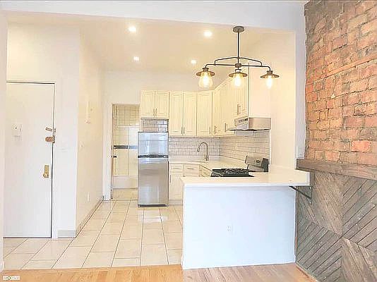 1st image of 154 E 110th St APT 7