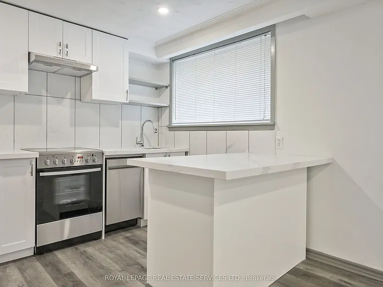 18 33rd St #5 — Photo 11