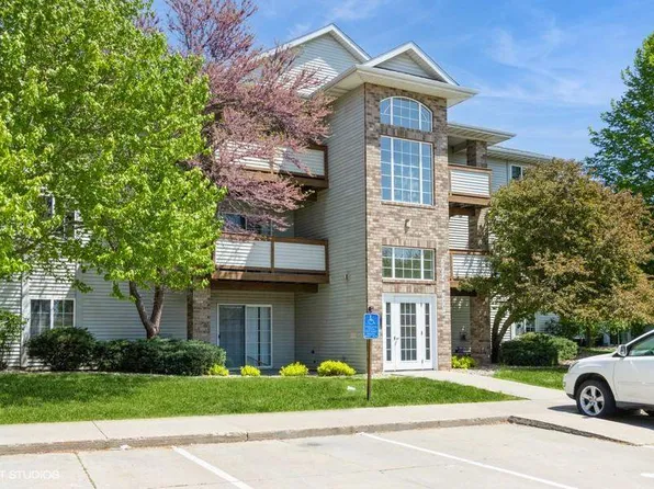 2544 Rushmore Dr, Iowa City, IA 52246