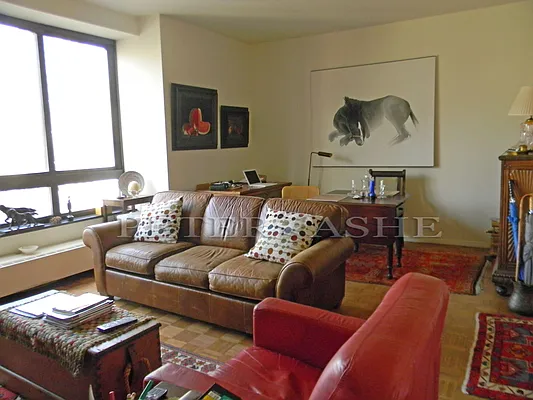 Rented by Peter Ashe | media 2