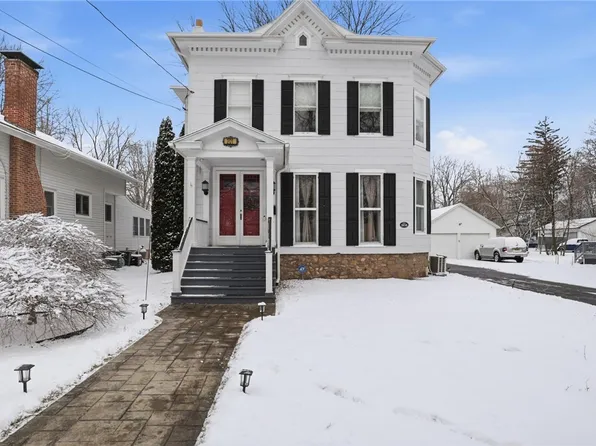 201 Park St, Canandaigua, NY 14424