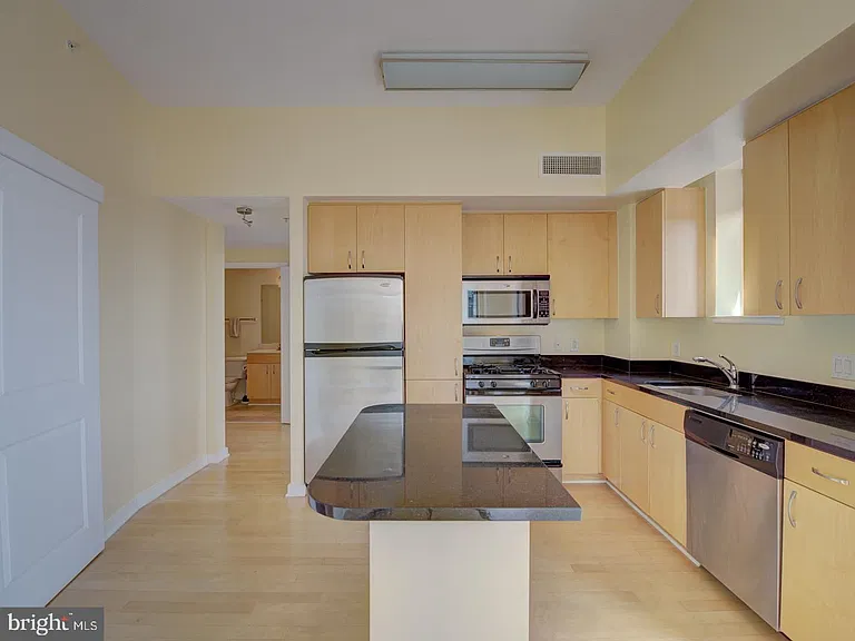 475 K St NW #1224 — Photo 19