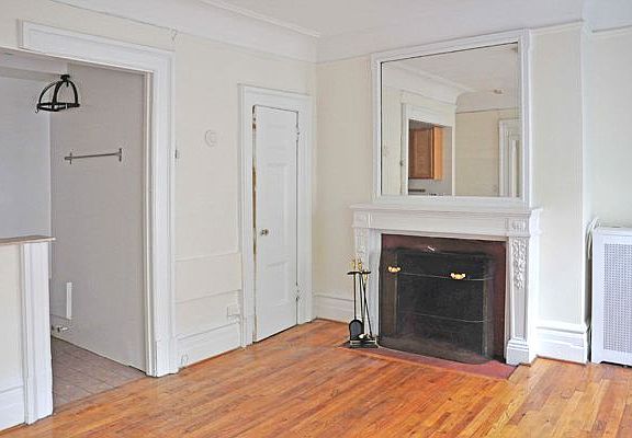2nd image of 315 W 92nd St APT 4N