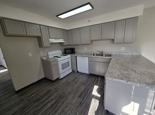 60 Miller Ave SW UNIT 11, Cedar Rapids, IA 52404