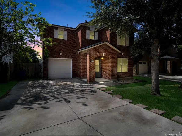 676 Cherokee, New Braunfels, TX 78132