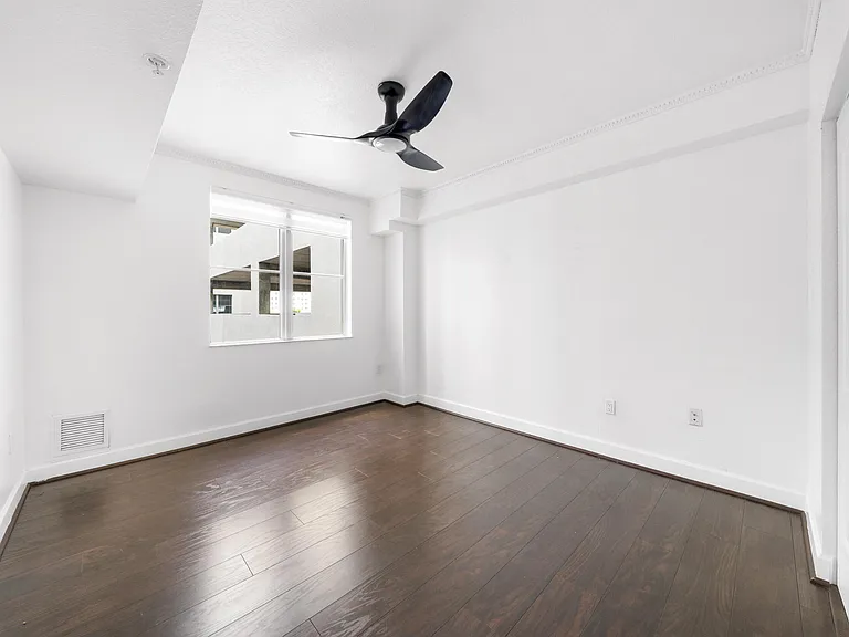 1830 Radius Dr #405 — Photo 9