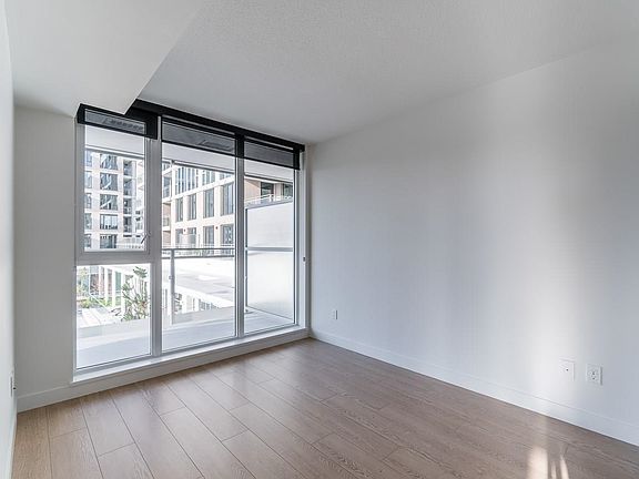 3rd image of 8988 Patterson Rd #6F