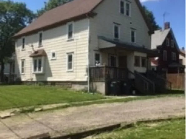 121 Roswell St, Akron, OH 44305