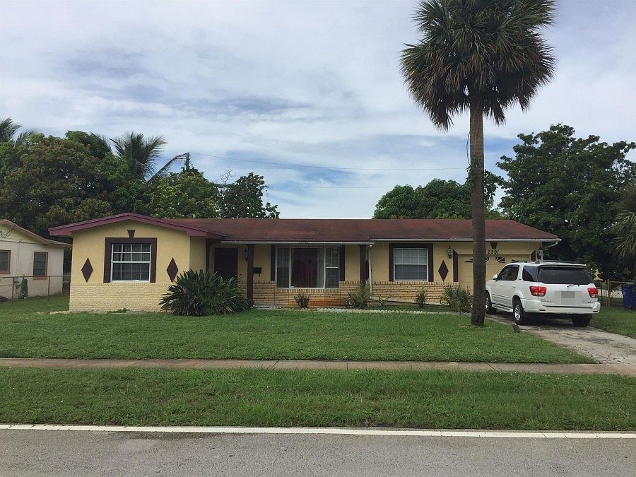 1st image of 2291 NW 32nd Ter