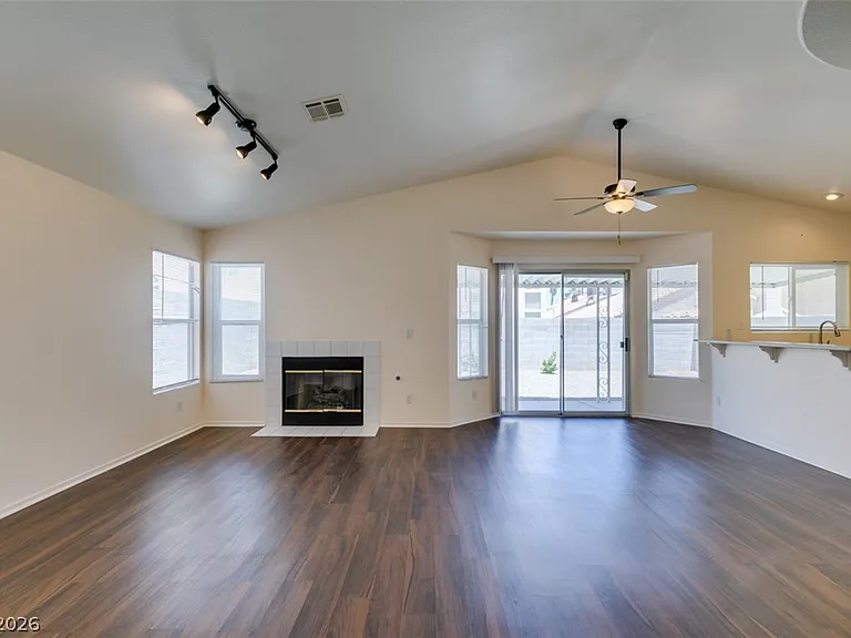8216 Ogee Dr — Photo 5