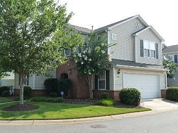 2nd image of 410 W Oaks Trl