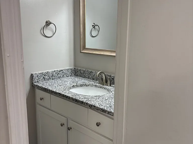 128 S Cedar Ln #2 — Photo 22