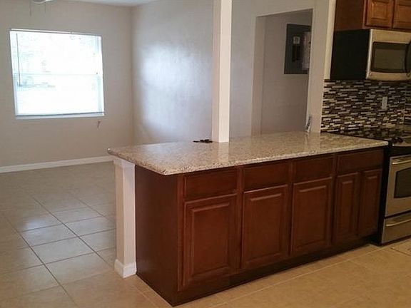 4th image of 6405 Dogwood Dr