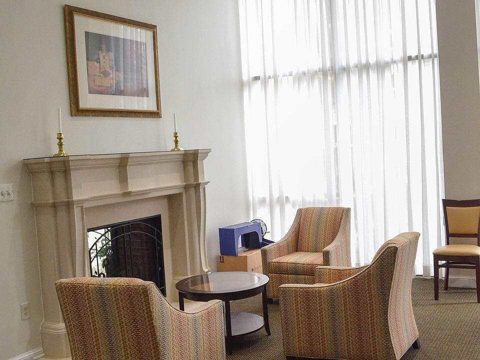 Party Room- Sitting Area