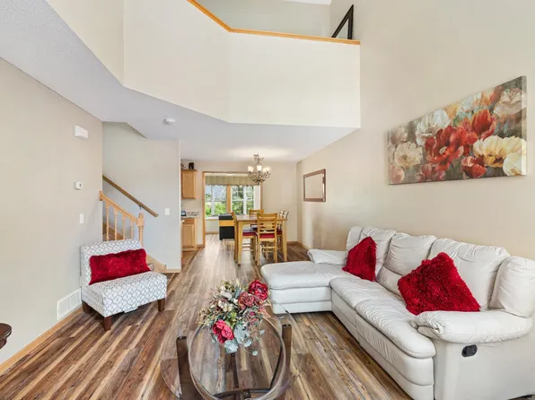 3055 Cutters Grove Ave, Anoka, MN 55303