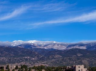 12-A Calle De Luz, Santa Fe, NM 87506