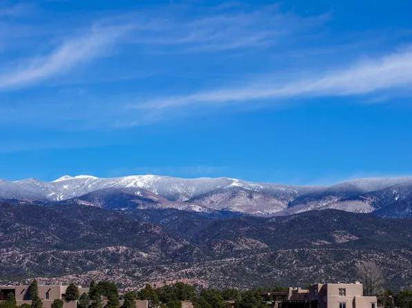 12-A Calle De Luz, Santa Fe, NM 87506