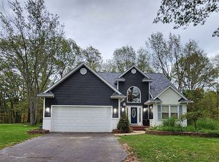 4999 Edward James Dr, Howell, MI