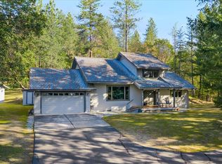 2267 Old Military Rd, Central Point, OR 97502