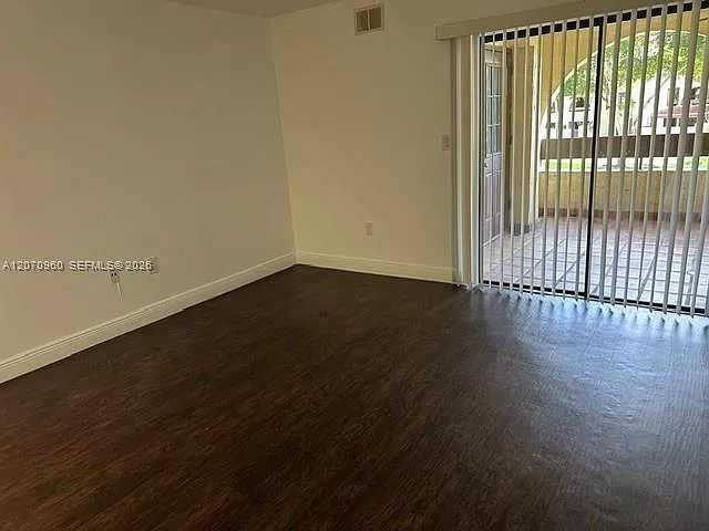 Kenland Bend North Condo — Photo 2