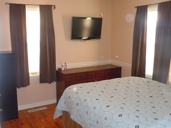 Bedroom #1