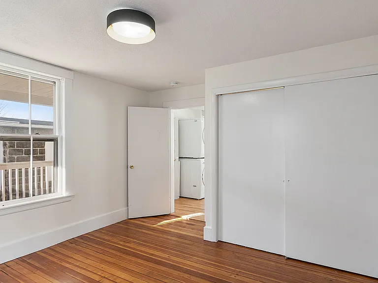 54 Bonair St #1B — Photo 6