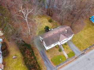 7 Grace Rd, Woburn, MA 01801