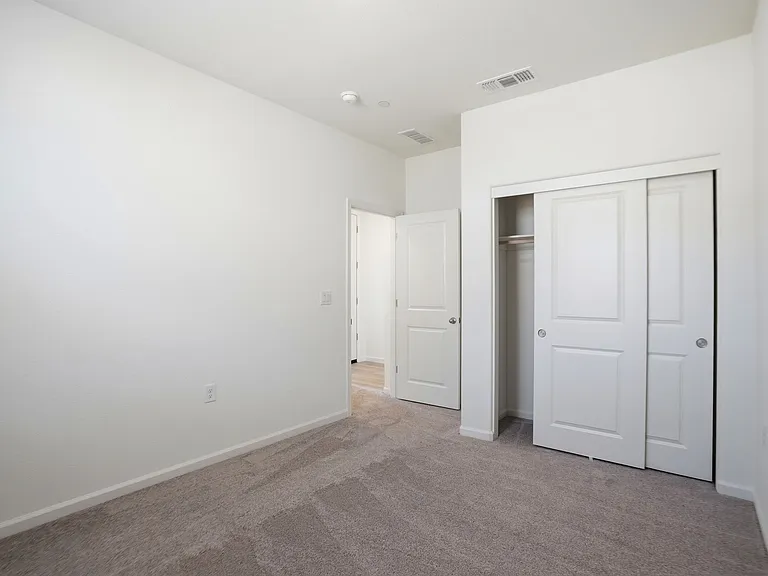16047 Pirates Cove Ln — Photo 35