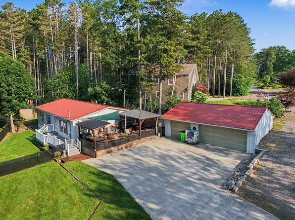 8009 W Lumberjack Dr, Mears, MI 49436