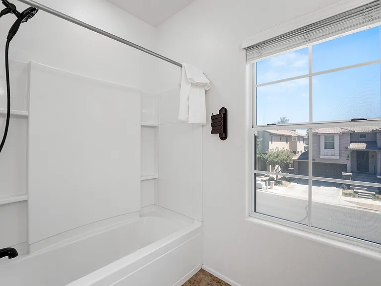 4036 E Carla Vista Dr — Photo 27